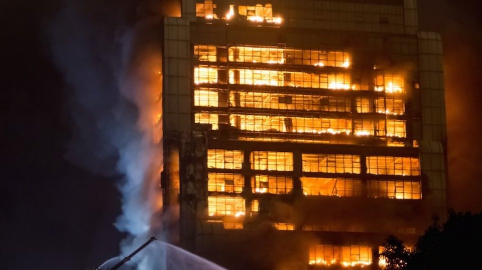 Požár hotelu ve městě Harbin